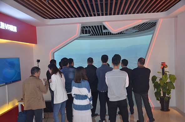 不忘初心跟党走——参观福兴经济开发区政治生活馆